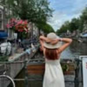 Meet your Posher, Funda